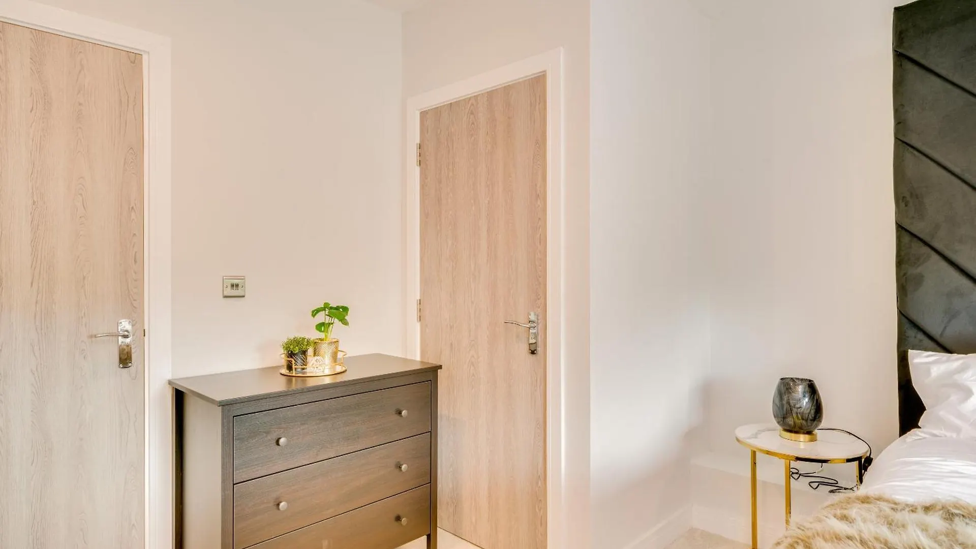 Dh Aparts Leeds  Apartment